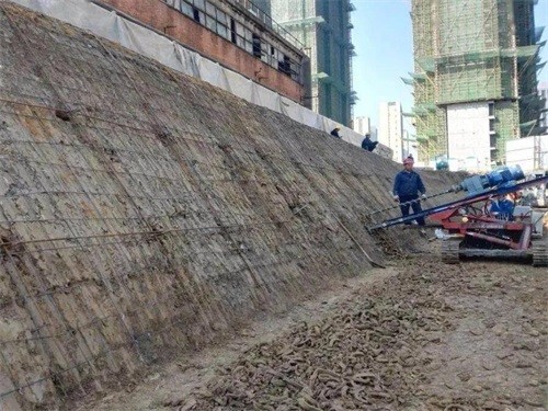铁东建筑边坡支护