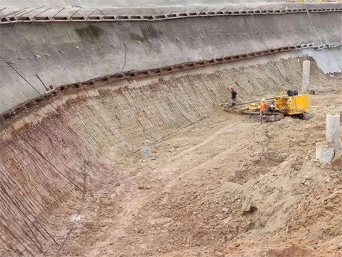 铁东基坑边坡加固